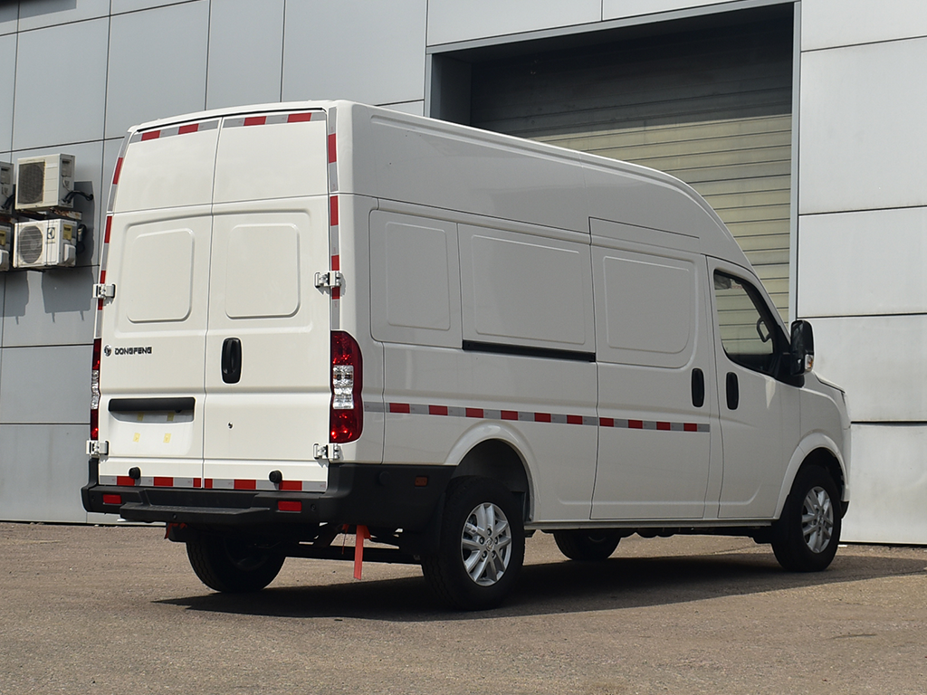 Цельнометаллический фургон DongFeng